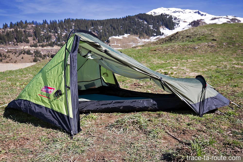 bivouac-tente-926wca-1.jpg Test : Bivouac venteux avec la TENTE ARAVIS 2 COLEMAN Blog Outdoor △Trace Les Cimes△△ – Image 1