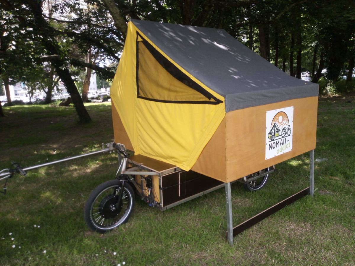 caravane-toile-pliante-425aye-1.jpg Charavane : la caravane pliante toile pour vélo conçue par Nomad addict Vanlife Magazine – Image 1