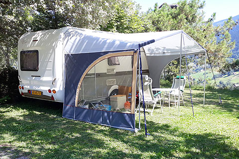 emplacement-camping-caravane-729pcf-1.jpg Emplacement en montagne pour tente, caravane, camping car – Image 1