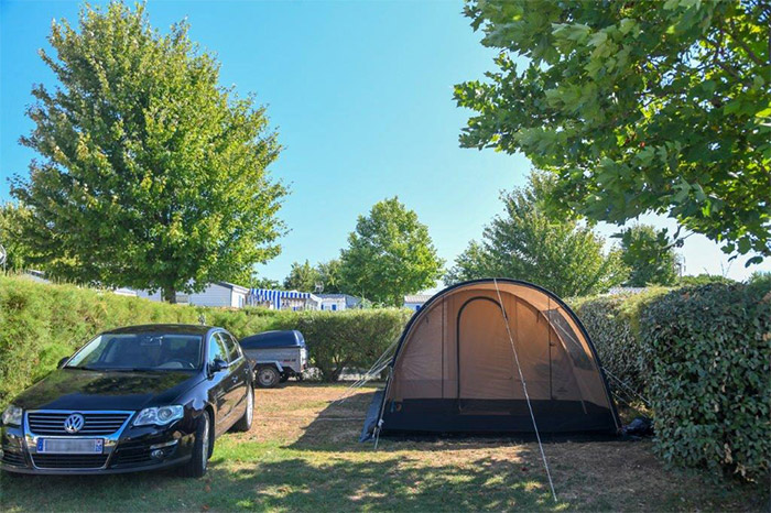 emplacement-pour-tente-camping-025gbg-1.jpg Emplacement pour tente et caravane les Sables d'Olonne (85) – Image 1