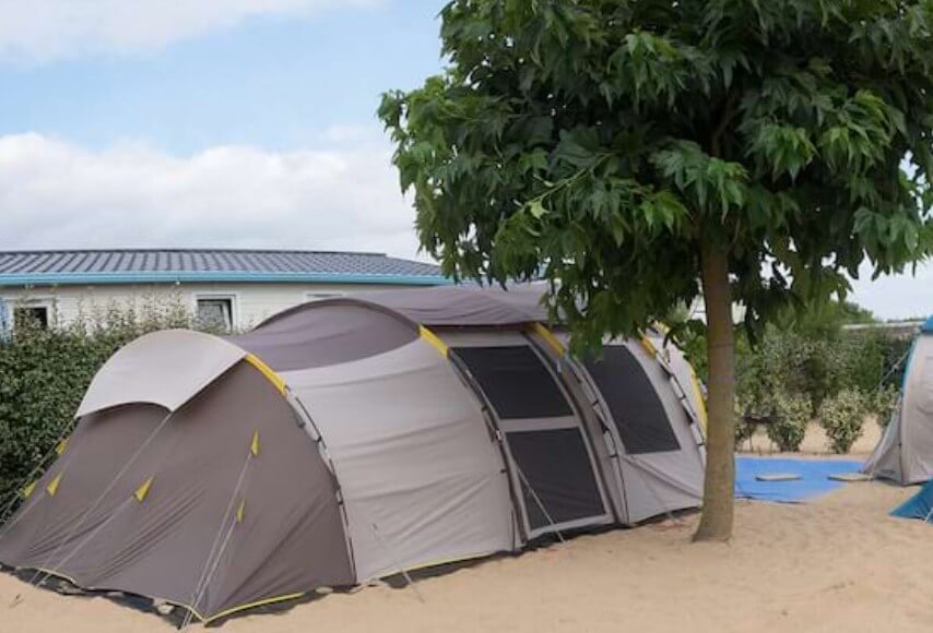emplacement-pour-tente-camping-260gsz-1.jpg Emplacement camping Vendée : emplacements pour tentes et caravanes – Image 1