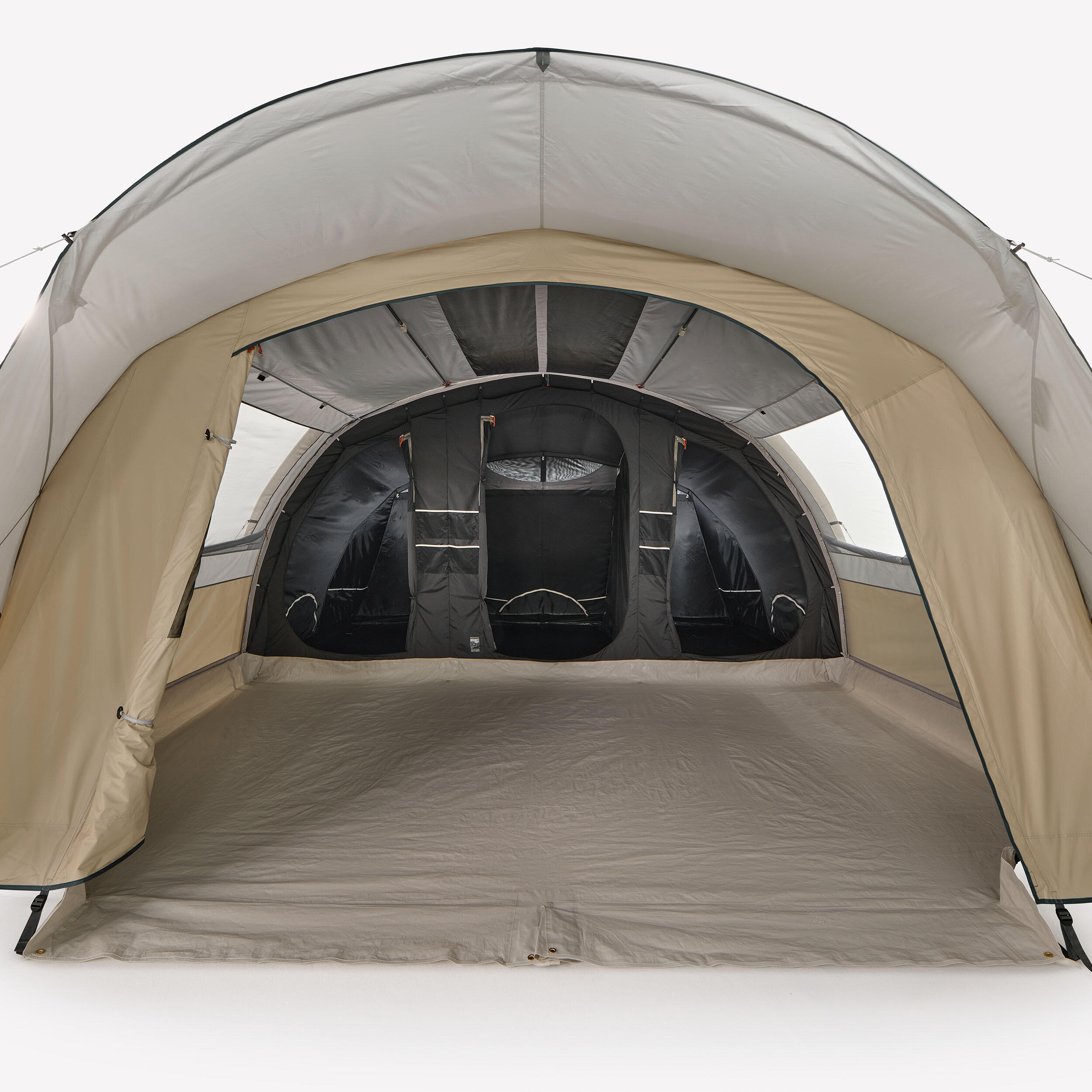 tente-6-place-decathlon-930fmo-1.jpg Tente de camping gonflable 6 places 3 chambres, Fresh & Black, Air Seconds 6.3 – Image 1