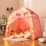 Grande Tente Enfant, Cabane Enfant Interieure Exterieur avec Lumières, Drapeaux, 2 Portes, 2 Fenêtres, Tente Tipi Lavable en Machine (Rose)
