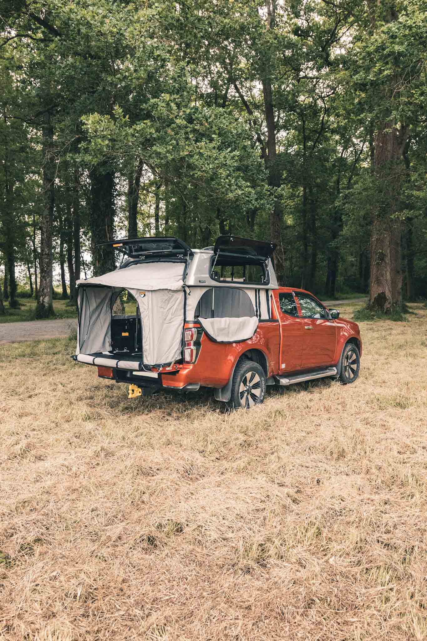 tente-pour-pick-up-887zen-1.jpg Weekender Camper Package Aménagement de 4*4 Vente d'équipements pour 4*4 ES'CAMPER 4*4 – Image 1