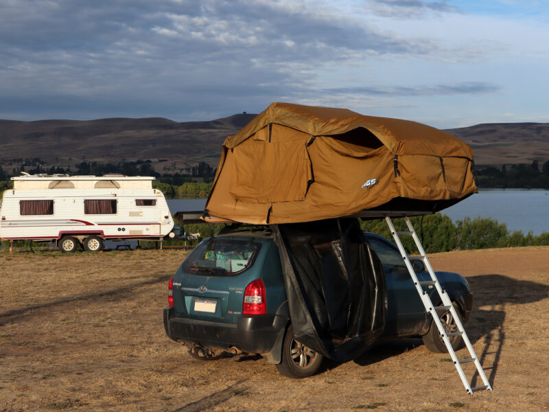 voiture-tente-de-toit-222lcj-1.jpg Dormir dans une tente de toit en Australie : témoignage d'Alice – Image 1
